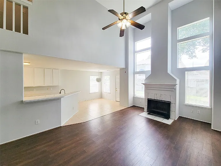 19726 Lindenfield Ct — Photo 23