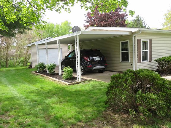 4th image of 208 W Pine St