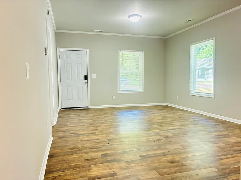 418 Orange St — Photo 2