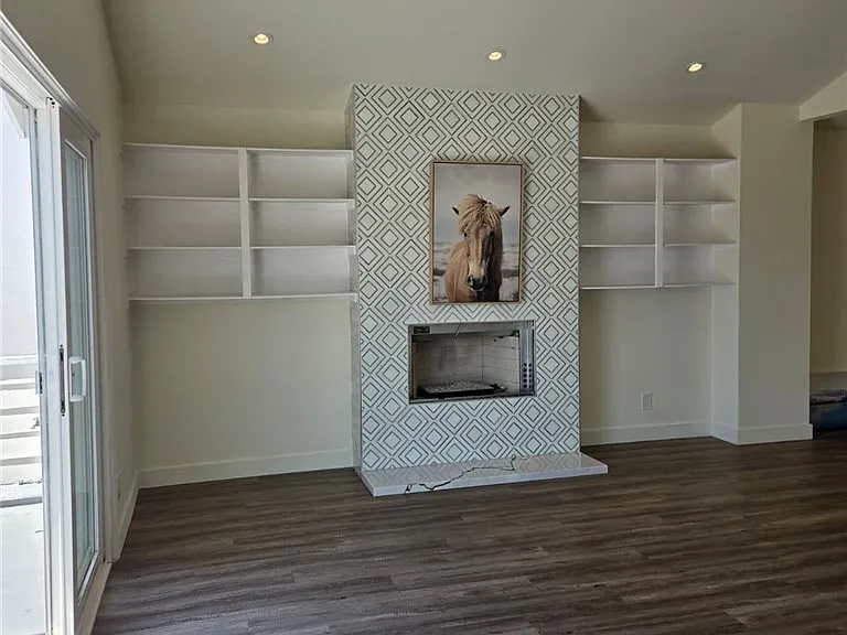 1812 W Balboa Blvd — Photo 9