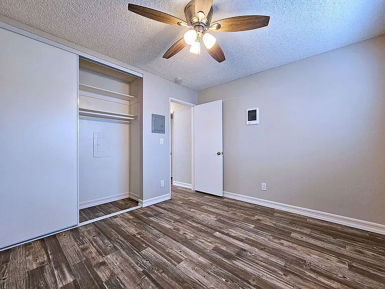 Spacious 2 Bedroom Apartments at The Courtyards in El Cajon — Photo 23