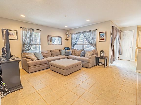 3rd image of 13827 Orchard Leaf Way
