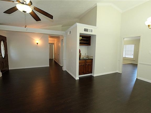 5th image of 3506 Willowood Dr