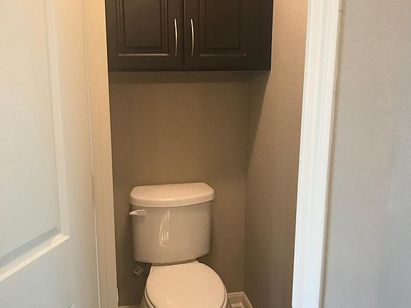 Master Toilet