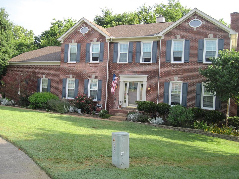 Front view of house at end of private culdesac