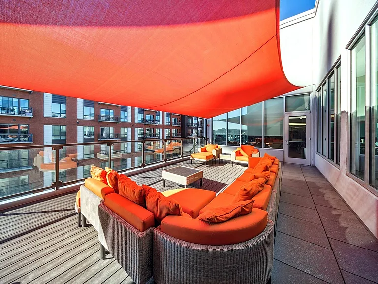 DenargoMarket_amenity_rooftop