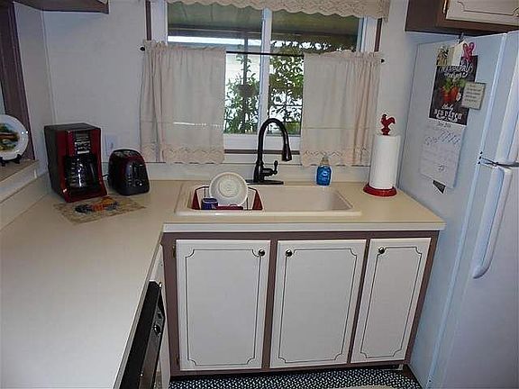 5th image of 1249 La Flosita Dr
