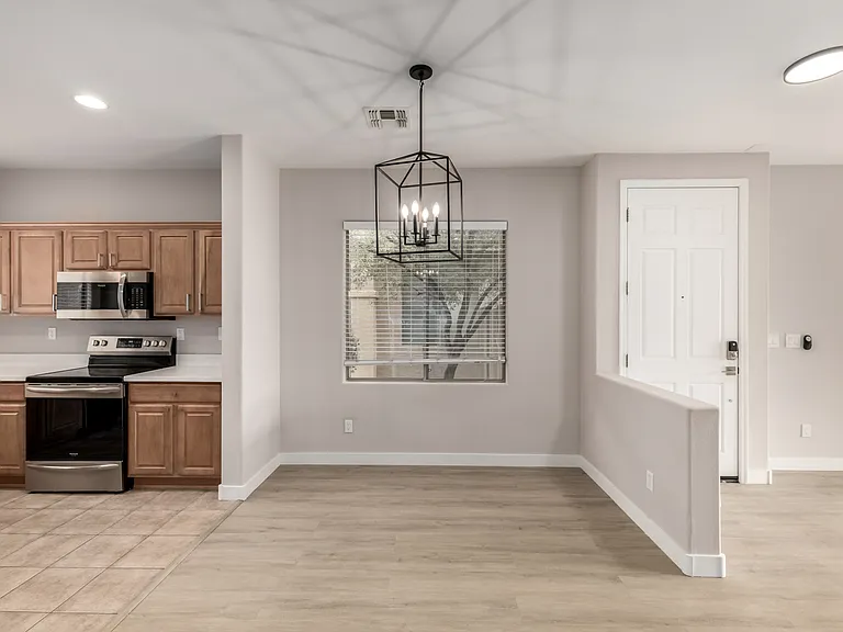 1773 W Owens Way — Photo 8