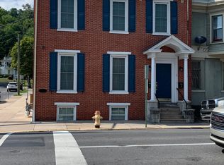 1 E 3rd St APT B, Lewistown, PA 17044
