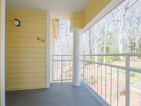 3rd image of 2112 Northlake Dr