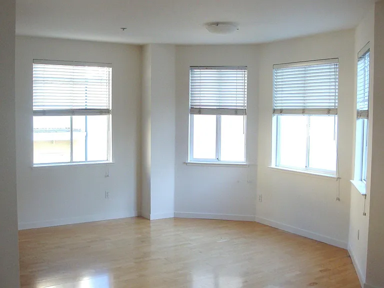 1625 Pacific Ave #404 — Photo 6