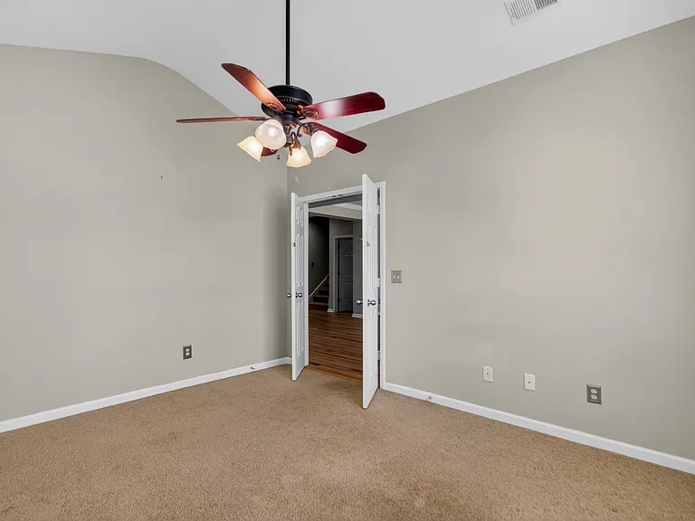 508 Fellers Ct — Photo 19