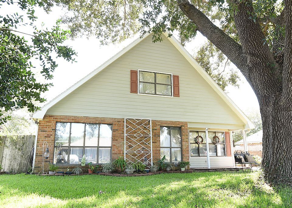 1st image of 126 Briar Green Dr