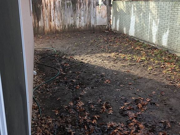 5th image of 1704 Bonnie Doon Ave