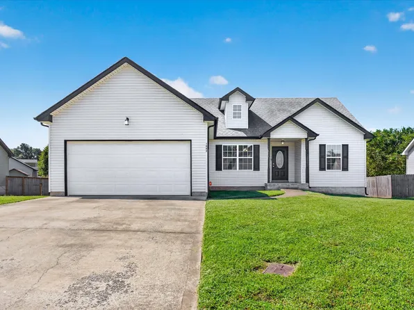 1402 Scrub Oak Dr, Clarksville, TN 37042