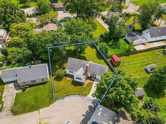 3rd image of 19 Mulberry Ct