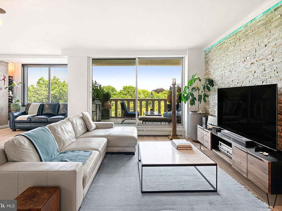 1st image of 191 Presidential Blvd Unit R630