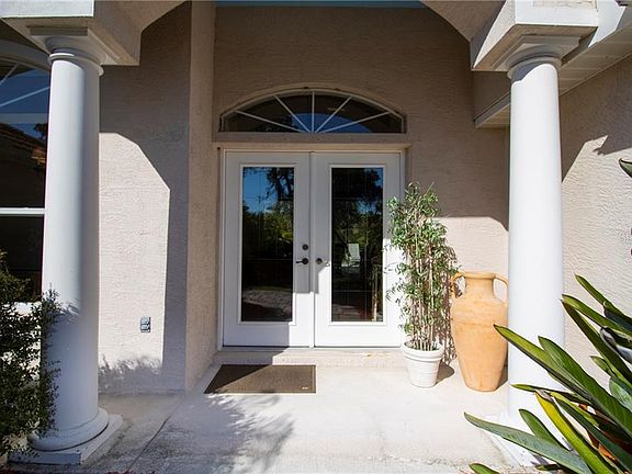 2nd image of 1040 Bayshore Dr