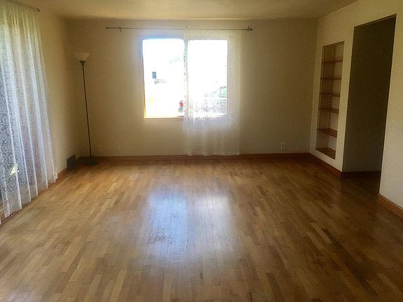 Extra Large Great Room