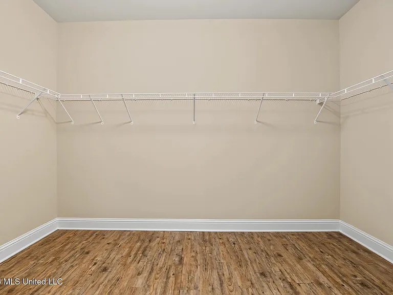 14894 Calcutta Dr — Photo 15