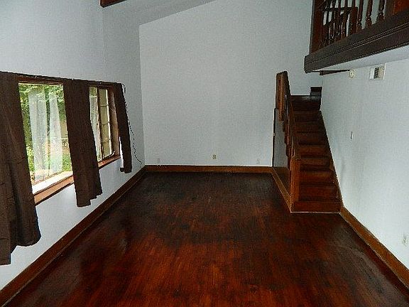 5th image of 540 N Frisco Ave