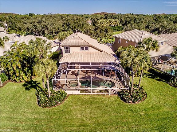 4th image of 9271 Oak Strand Dr