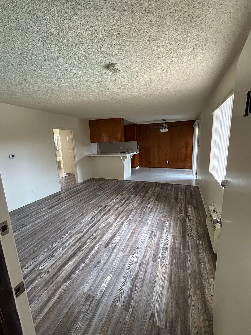 Glencrest Apartments — Photo 2
