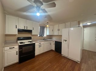 4 Royal Dane Dr APT 19, Marshfield, MA 02050