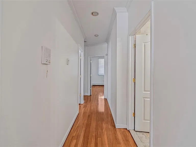 2315 82nd St — Photo 3