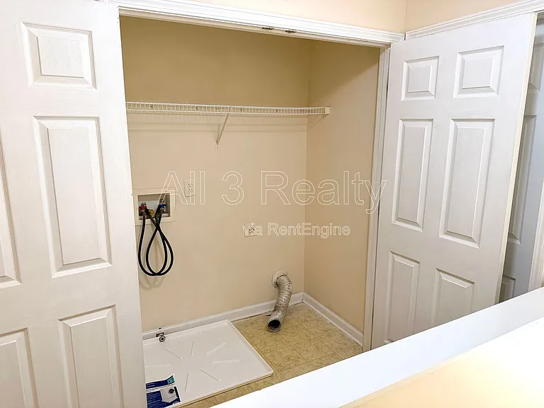 1863 Grove Way — Photo 17