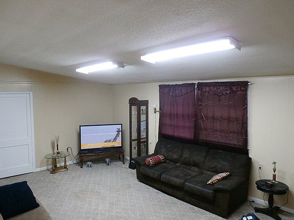 3rd image of 1514 Iola Dr