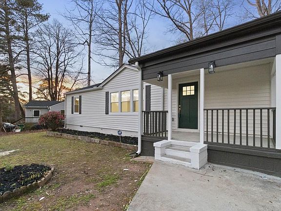 5th image of 4134 Hanes Dr