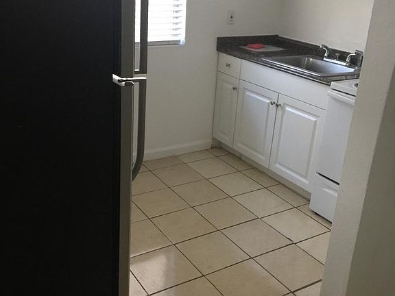 2nd image of 8010 Abbott Ave APT 3