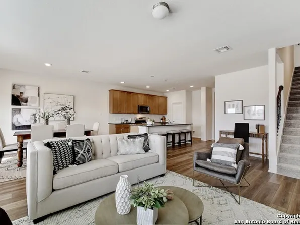 4715 Corona Australis, San Antonio, TX 78245