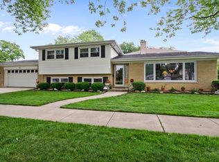 733 S Knight Ave, Park Ridge, IL 60068