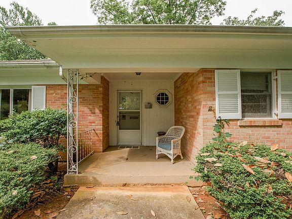 4th image of 1324 Krise Cir