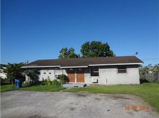1016 NE 23rd St, Belle Glade, FL 33430