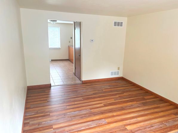 1000 Clay Pike, North Huntingdon, PA 15642