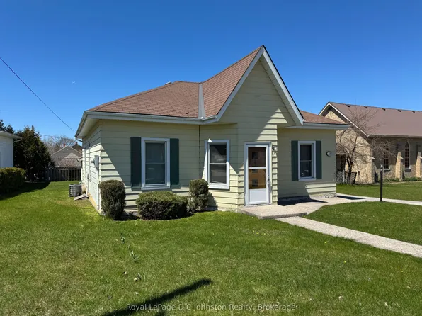 21 Victoria St S, Saugeen Shores, ON N0H 2L0
