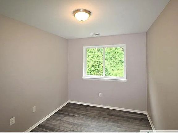 2nd image of 4202 Saint Georges Ave #11