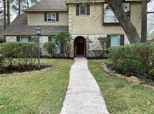 5910 Pine Arbor Dr, Houston, TX 77066