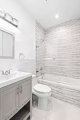 4th image of 59 W 128th St #2R