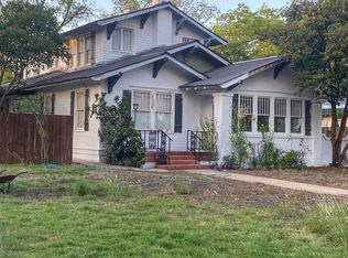 206 11th St, Ozona, TX 76943