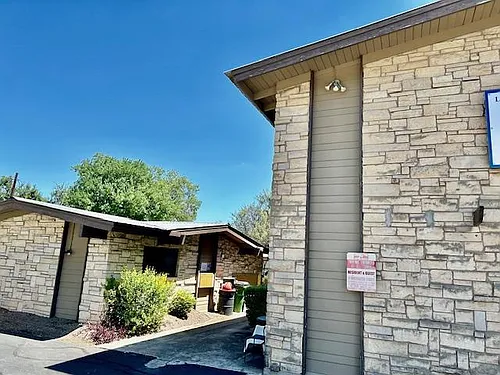 5001 Bull Creek Rd Photo 1