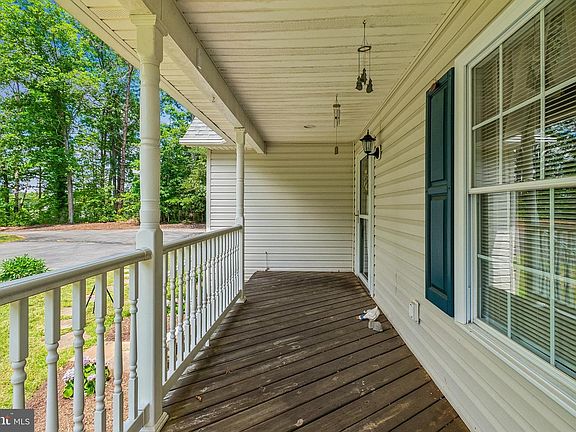 4th image of 12165 Stonehouse Mountain Rd