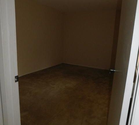 3rd image of 7825 Sugar Bend Dr