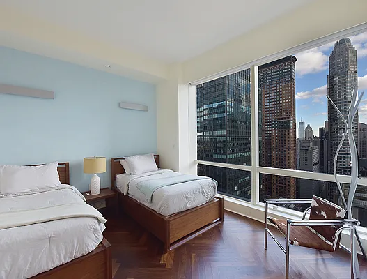 Rented by LUXE RESIDENCES INTERNATIONAL LLC | media 5