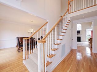 2128 Pauloa Pl, Honolulu, HI 96821