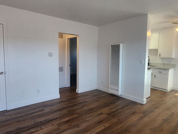2nd image of 10612-10620 Western Ave #612-5