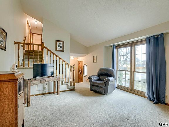 3rd image of 2513 Casey Cir
